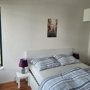 Apartmán New In Karlin, 8, Close To Center, Praha